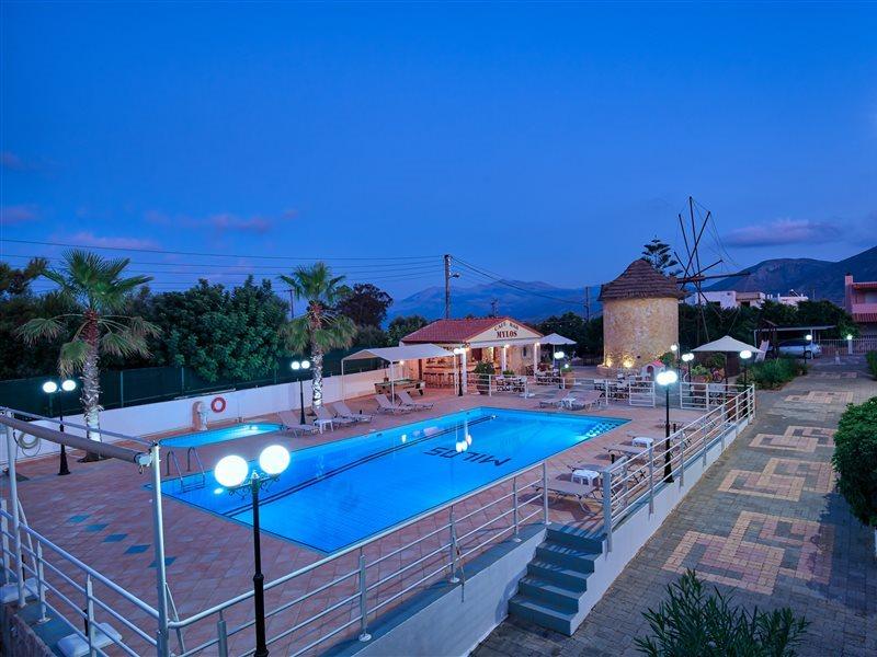 הרסוניסוס Petros Village מראה חיצוני תמונה